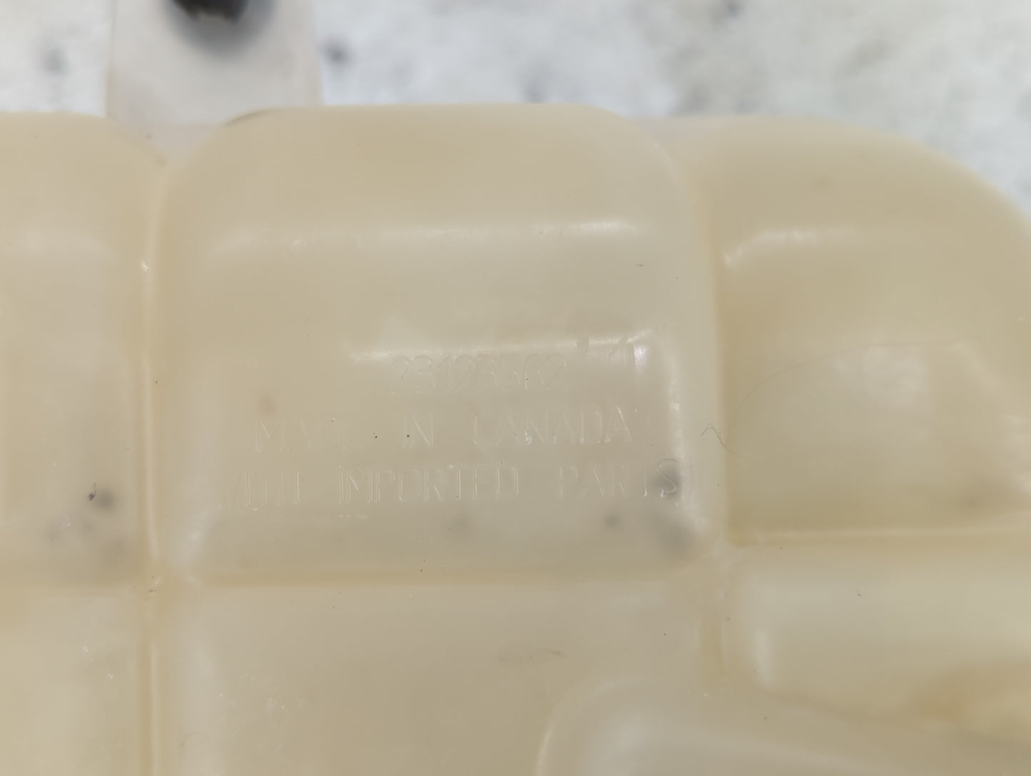 2016-2019 Chevrolet Volt Radiator Coolant Overflow Expansion Tank Bottle 1432578 - Oemusedautoparts1.com