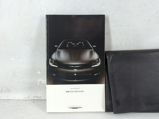2016 Chrysler 200 Owners Manual Book Guide P/N:16UF-926-AA OEM Used Auto Parts