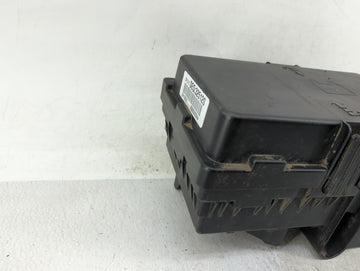 2016-2017 Chrysler 200 Fusebox Fuse Box Panel Relay Module Fits Fits 2016 2017 OEM Used Auto Parts