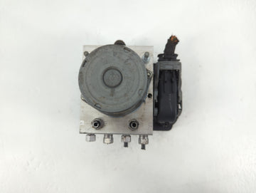 2016 Chrysler 200 ABS Pump Control Module Replacement P/N:P68267002AC Fits OEM Used Auto Parts