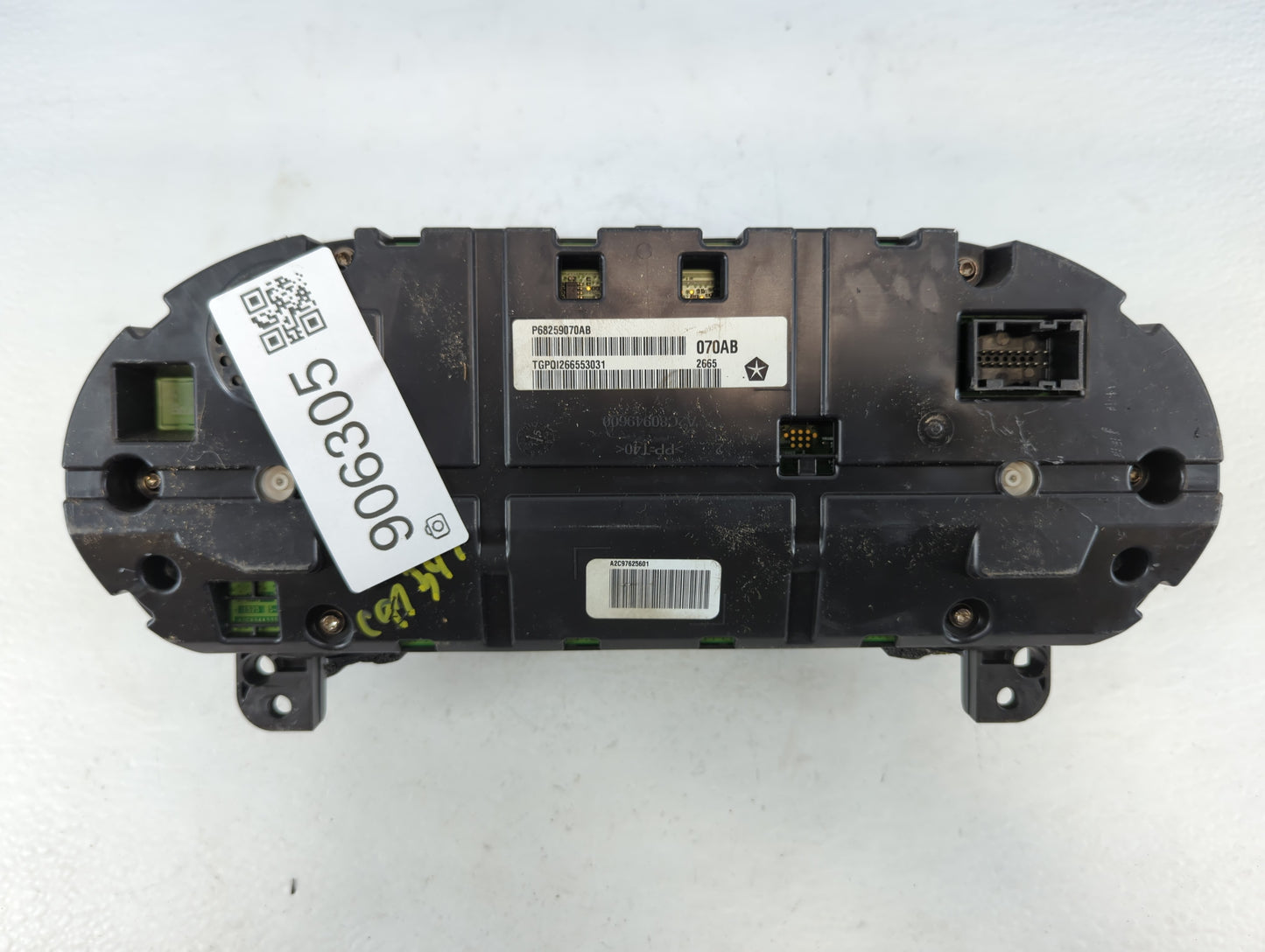 2016 Chrysler 200 Instrument Cluster Speedometer Gauges P/N:P68259070AB Fits OEM Used Auto Parts - Oemusedautoparts1.com