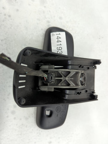 2015-2016 Chrysler 300 Interior Rear View Mirror Replacement OEM P/N:68213388AB Fits Fits 2015 2016 OEM Used Auto Parts