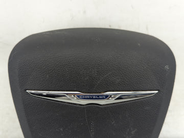 2013-2016 Chrysler Town & Country Air Bag Driver Left Steering Wheel Mounted P/N:1QK22DX9AF Fits Fits 2013 2014 2015 2016 OEM Used Auto Parts