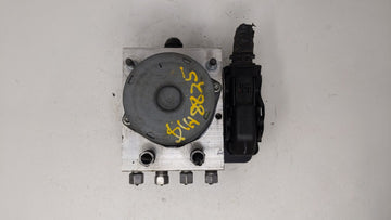 2014 Chrysler Town & Country ABS Pump Control Module Replacement P/N:P68183803AC Fits OEM Used Auto Parts