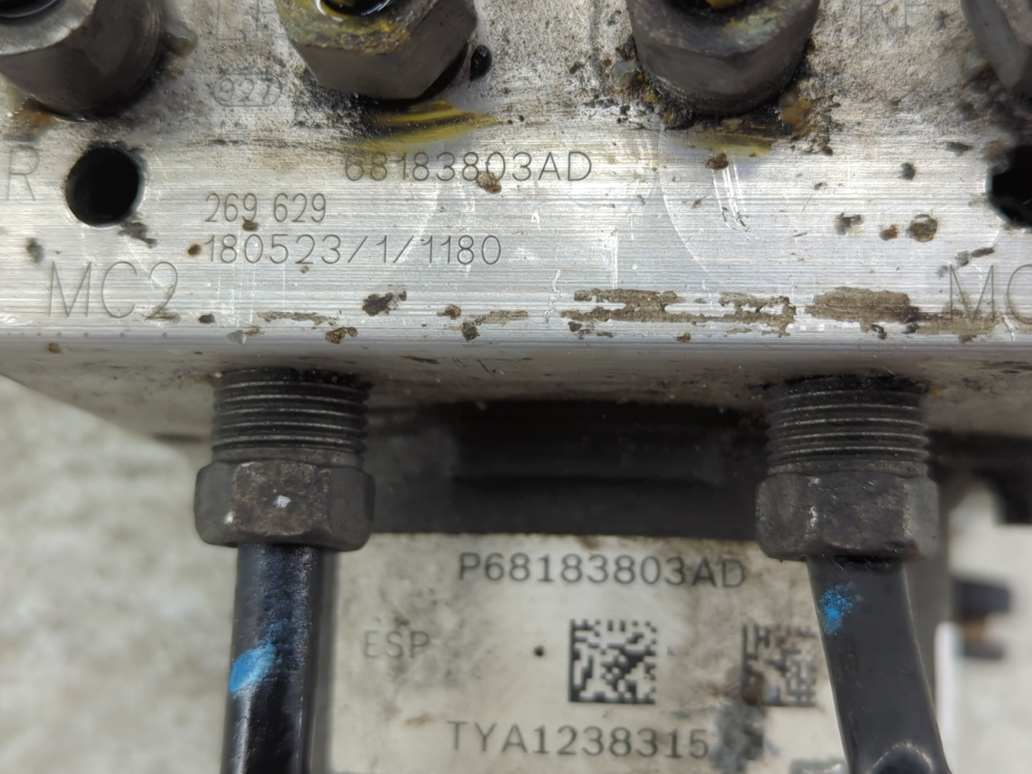2016 Dodge Caravan ABS Pump Control Module Replacement P/N:P68183803AC Fits Fits 2015 2017 2018 2019 2020 OEM Used Auto Part