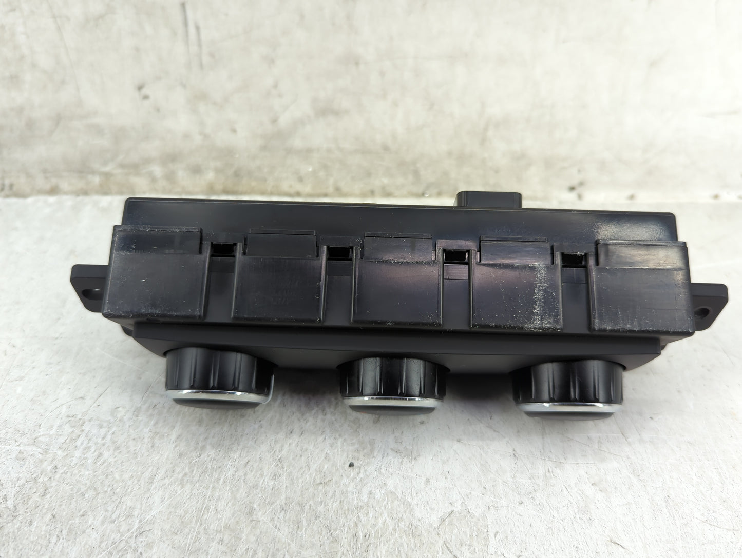 2016 Dodge Caravan Climate Control Module Temperature AC/Heater Replacement P/N:55111312AC Fits OEM Used Auto Parts - Oemuse