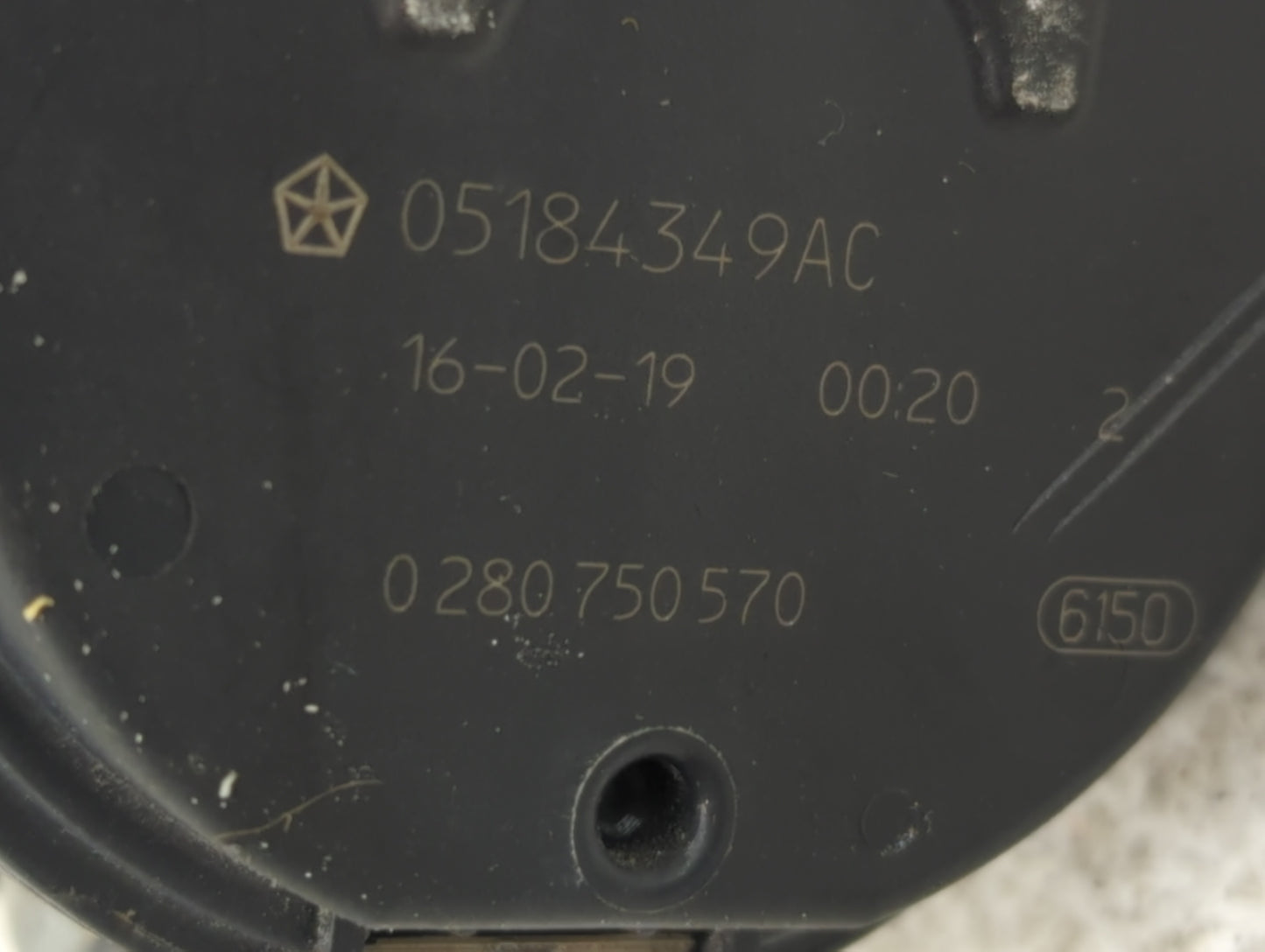 2016 Dodge Caravan Throttle Body P/N:05184349AC Fits Fits 2011 2012 2013 2014 2015 2017 2018 2019 2020 2021 2022 OEM Used Au