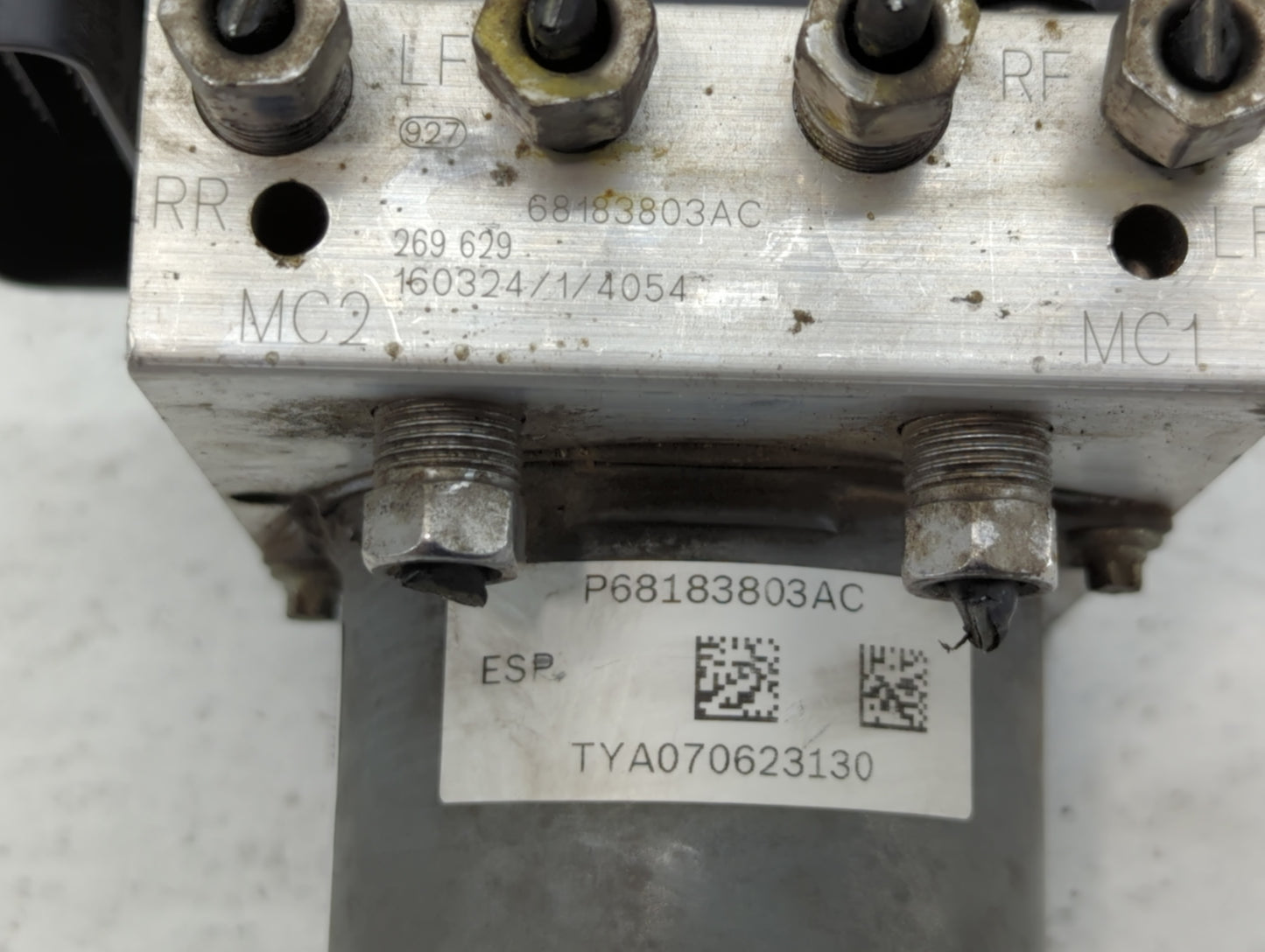 2016 Dodge Caravan ABS Pump Control Module Replacement P/N:68183803AC Fits Fits 2015 2017 2018 2019 2020 OEM Used Auto Parts