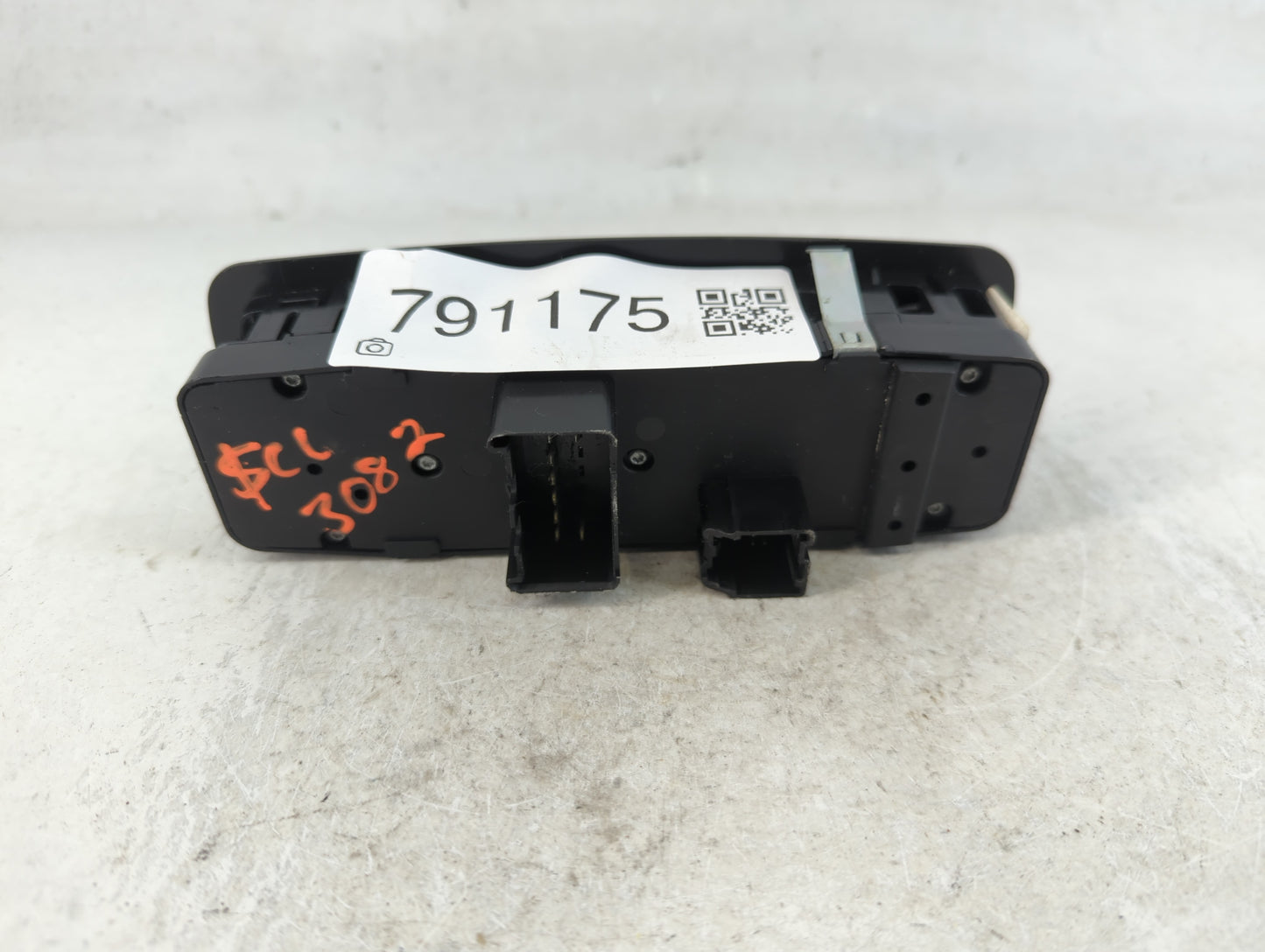 2016 Dodge Caravan Master Power Window Switch Replacement Driver Side Left P/N:68298866AA Fits Fits 2012 2013 2014 2015 OEM