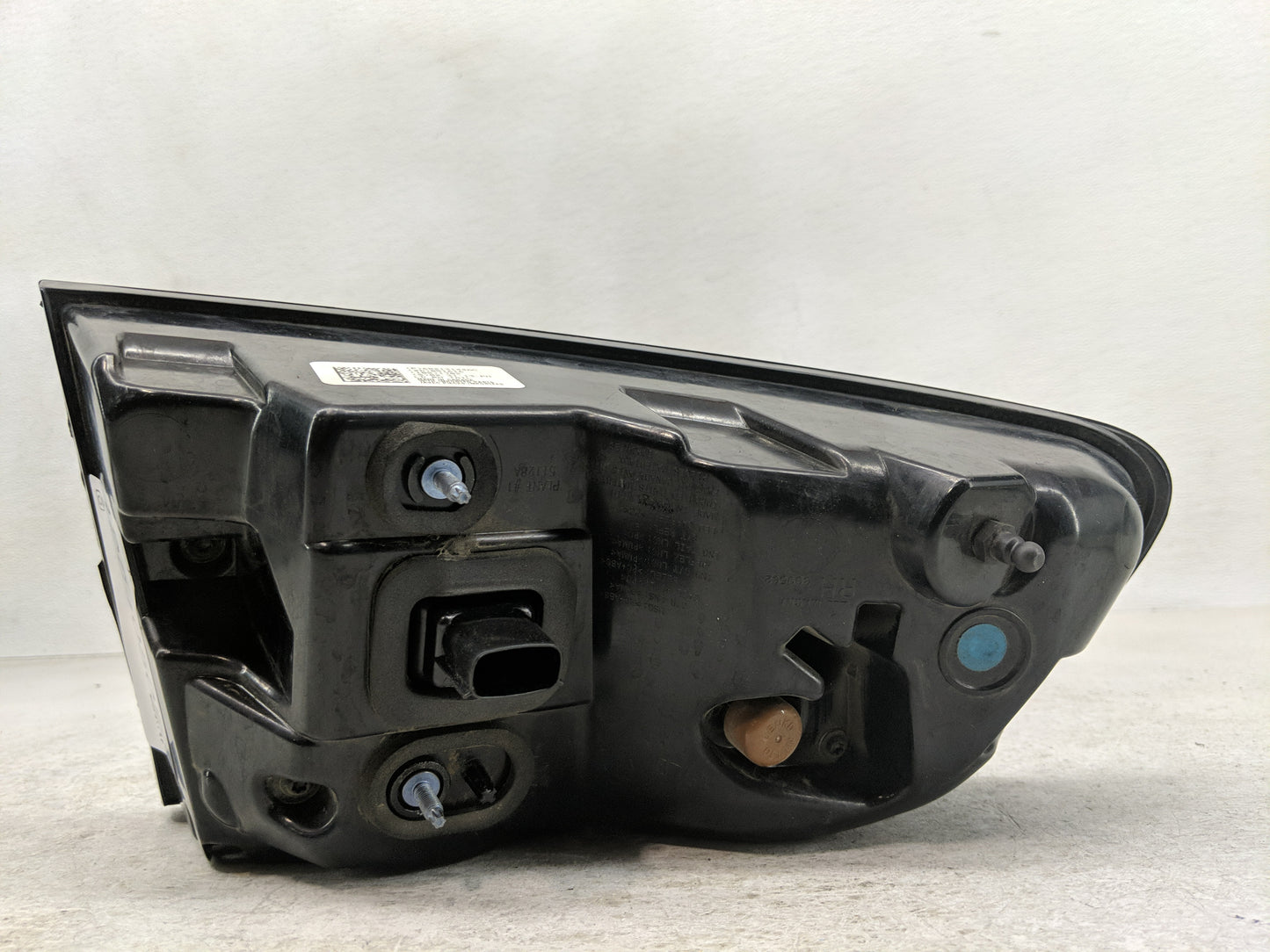 2015-2022 Dodge Charger Tail Light Assembly Passenger Right OEM Fits Fits 2015 2016 2017 2018 2019 2020 2021 2022 OEM Used A