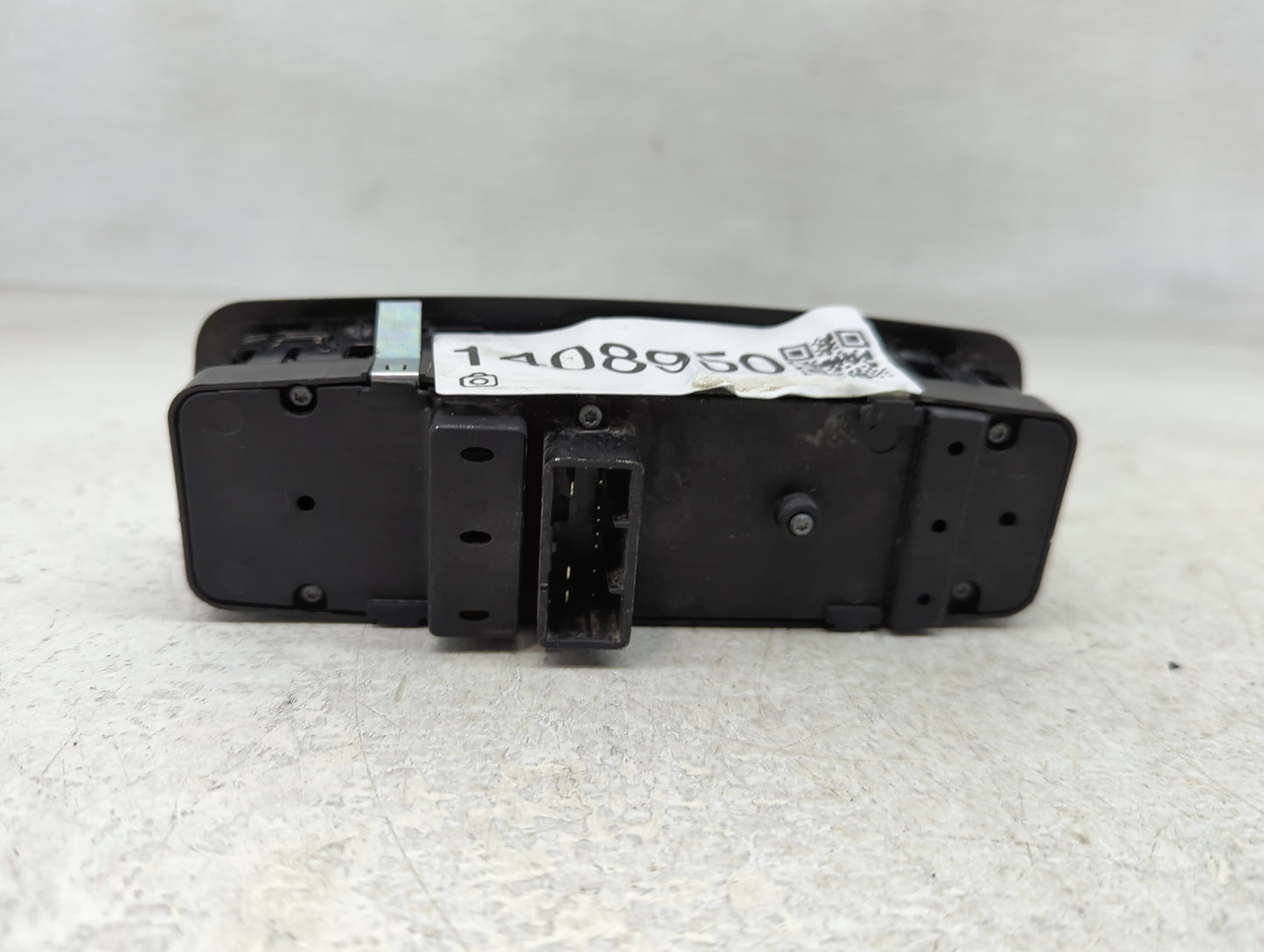 2015-2019 Dodge Charger Master Power Window Switch Replacement Driver Side Left P/N:68262253AC Fits OEM Used Auto Parts - Oe