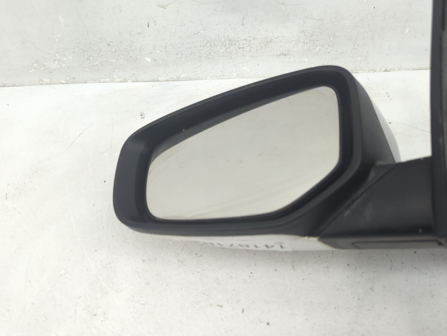 2013-2016 Dodge Dart Driver Side View Mirror - Left Door Mirror OEM Used - Oemusedautoparts1.com