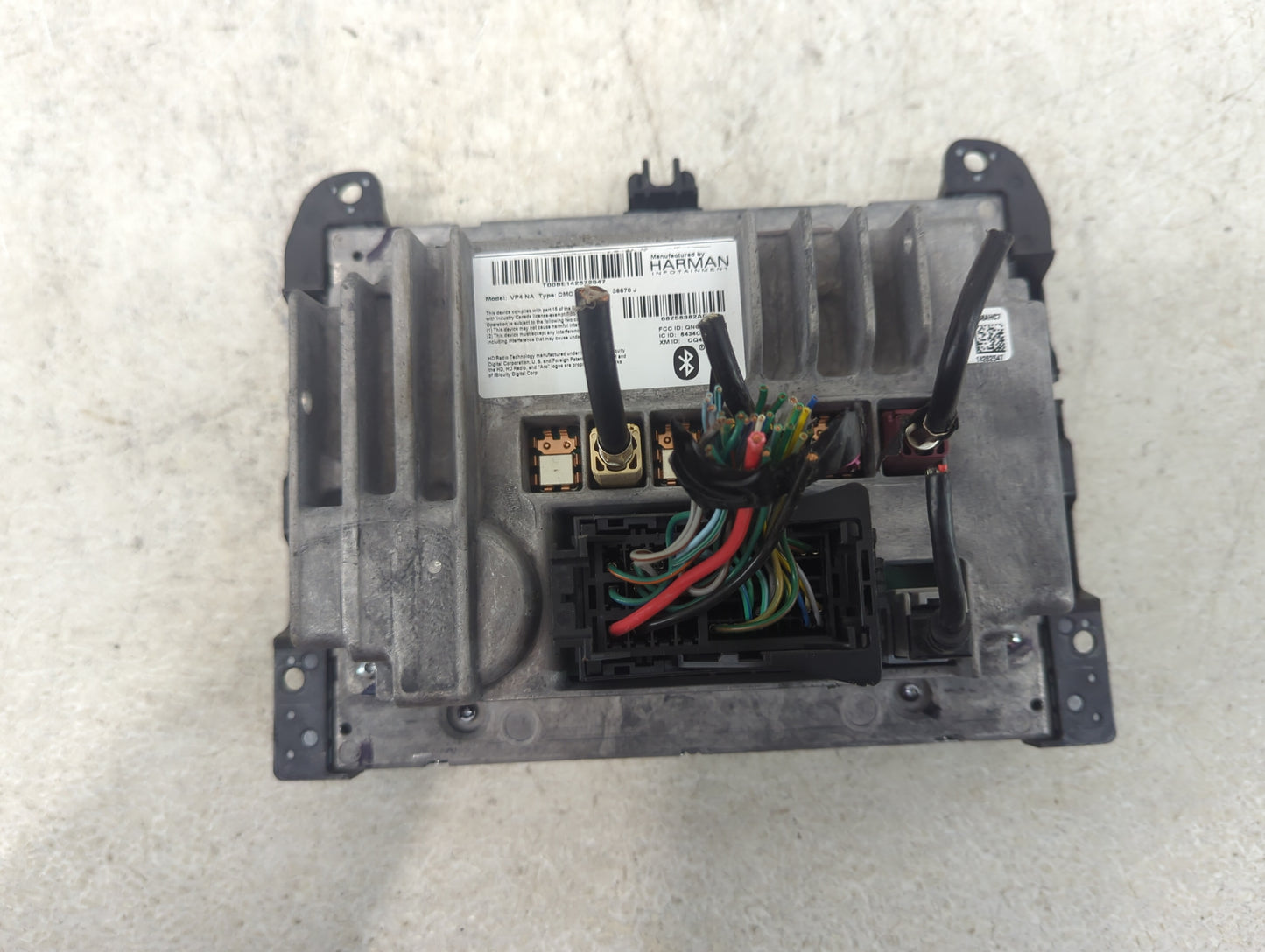 2016 Dodge Durango Radio AM FM Cd Player Receiver Replacement P/N:2098978-1 Fits OEM Used Auto Parts - Oemusedautoparts1.com