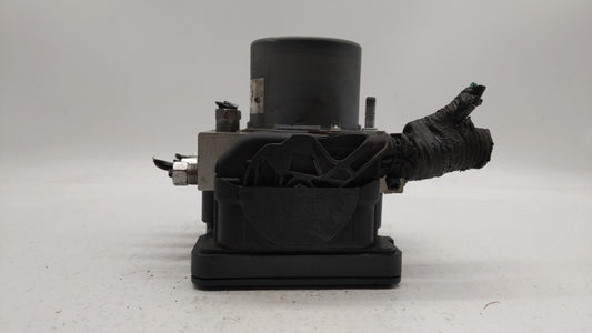 2015-2018 Dodge Grand Caravan ABS Pump Control Module Replacement P/N:P68183803AC 68183803AC Fits Fits 2015 2016 2017 2018 OEM Used Auto Parts