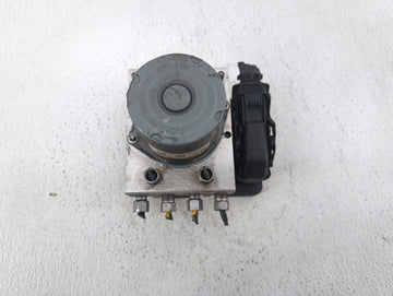 2015-2020 Dodge Grand Caravan ABS Pump Control Module Replacement P/N:P68183803AC Fits Fits 2015 2016 2017 2018 2019 2020 OEM Used Auto Parts