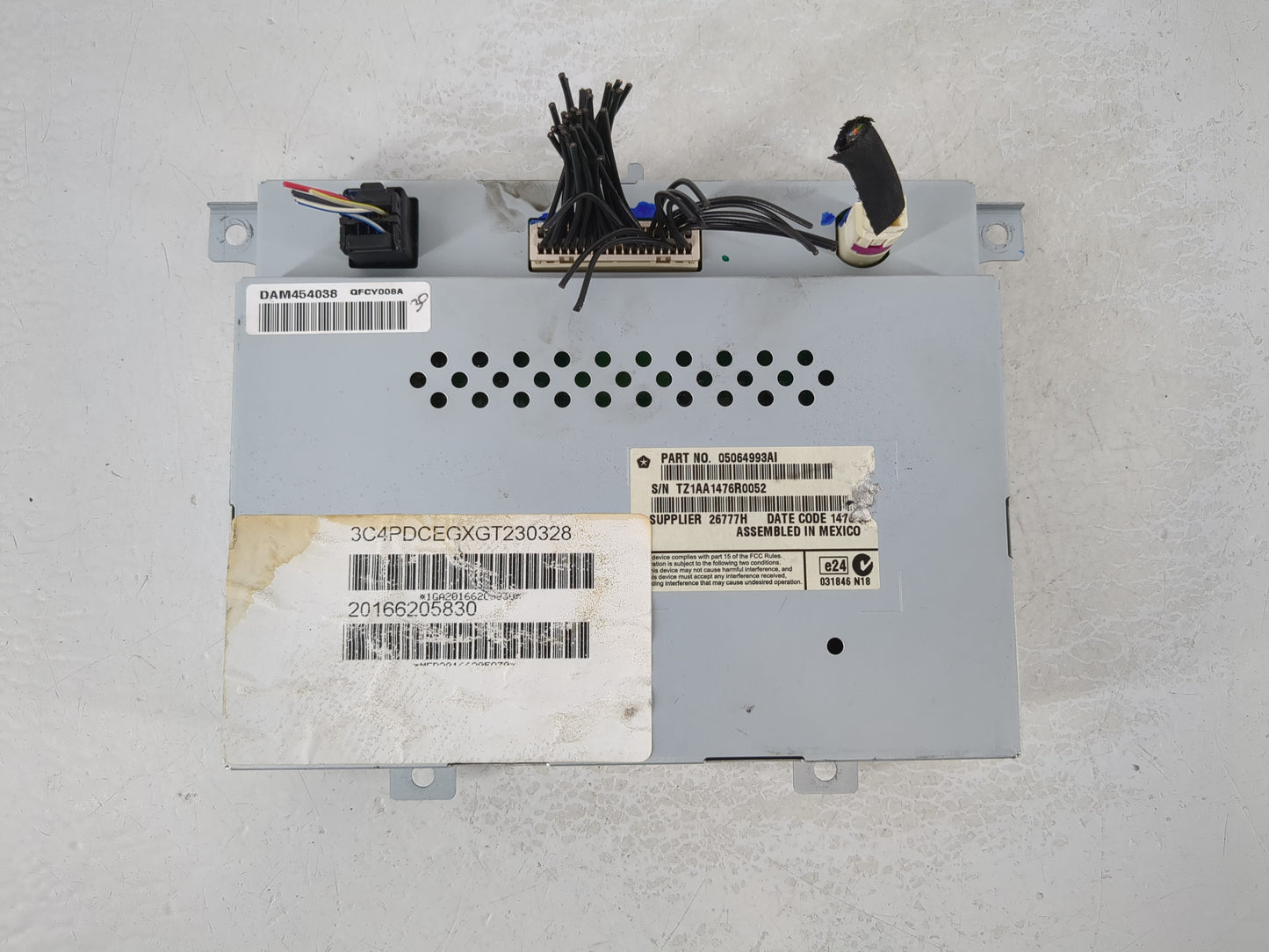 2016 Dodge Journey Information Display Screen - Oemusedautoparts1.com