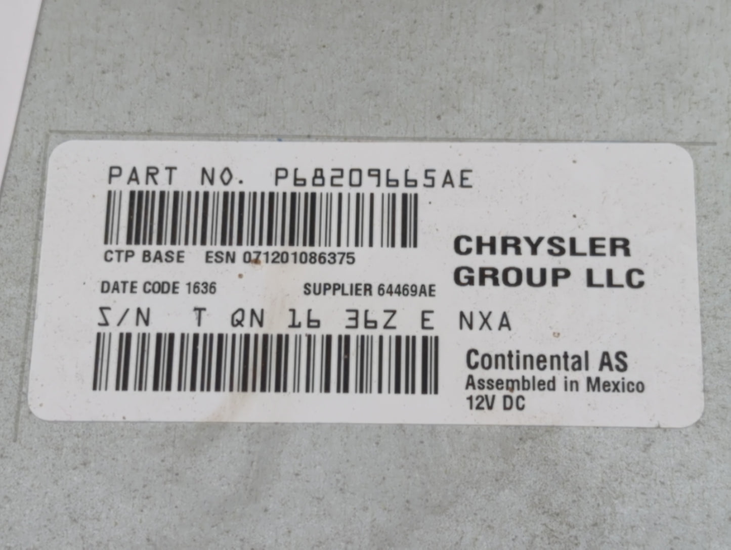 2018-2020 Dodge Journey Radio AM FM Cd Player Receiver Replacement P/N:P68209665AE Fits Fits 2018 2019 2020 OEM Used Auto Pa