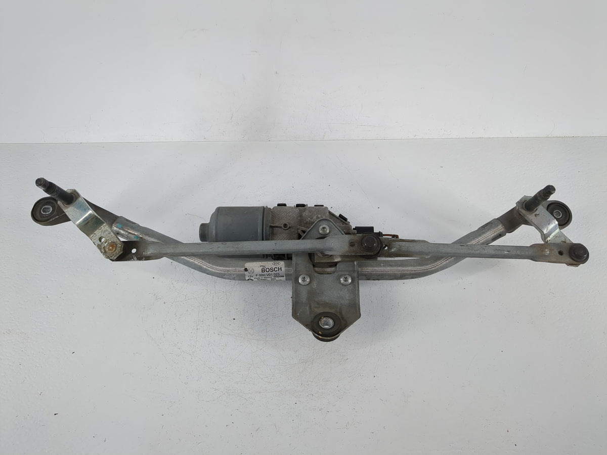 2016 Dodge Journey Front Windshield Wiper Motor P/N:05116303AH Fits OEM Used Auto Parts - Oemusedautoparts1.com