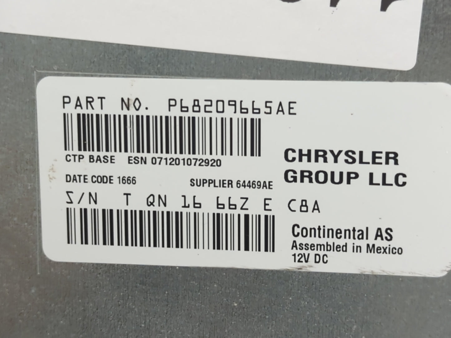 2018-2020 Dodge Journey Radio AM FM Cd Player Receiver Replacement P/N:P68209665AE Fits Fits 2018 2019 2020 OEM Used Auto Pa