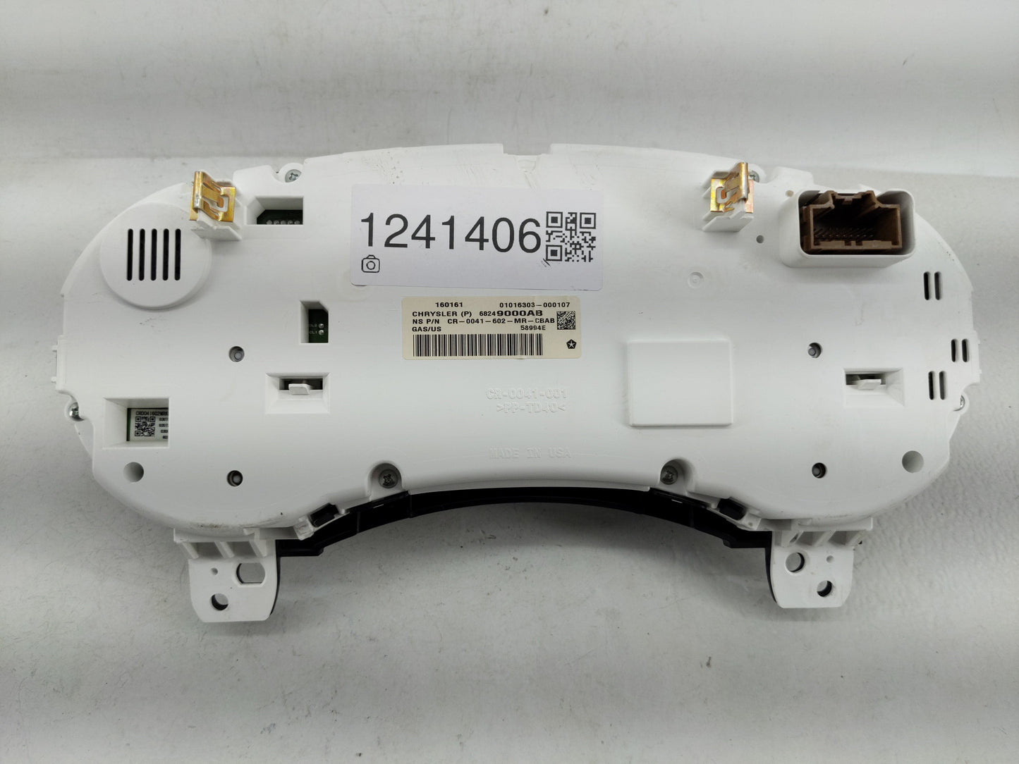 2016 Dodge Journey Instrument Cluster Speedometer Gauges P/N:CR-0041-001 68249000AB Fits OEM Used Auto Parts - Oemusedautopa