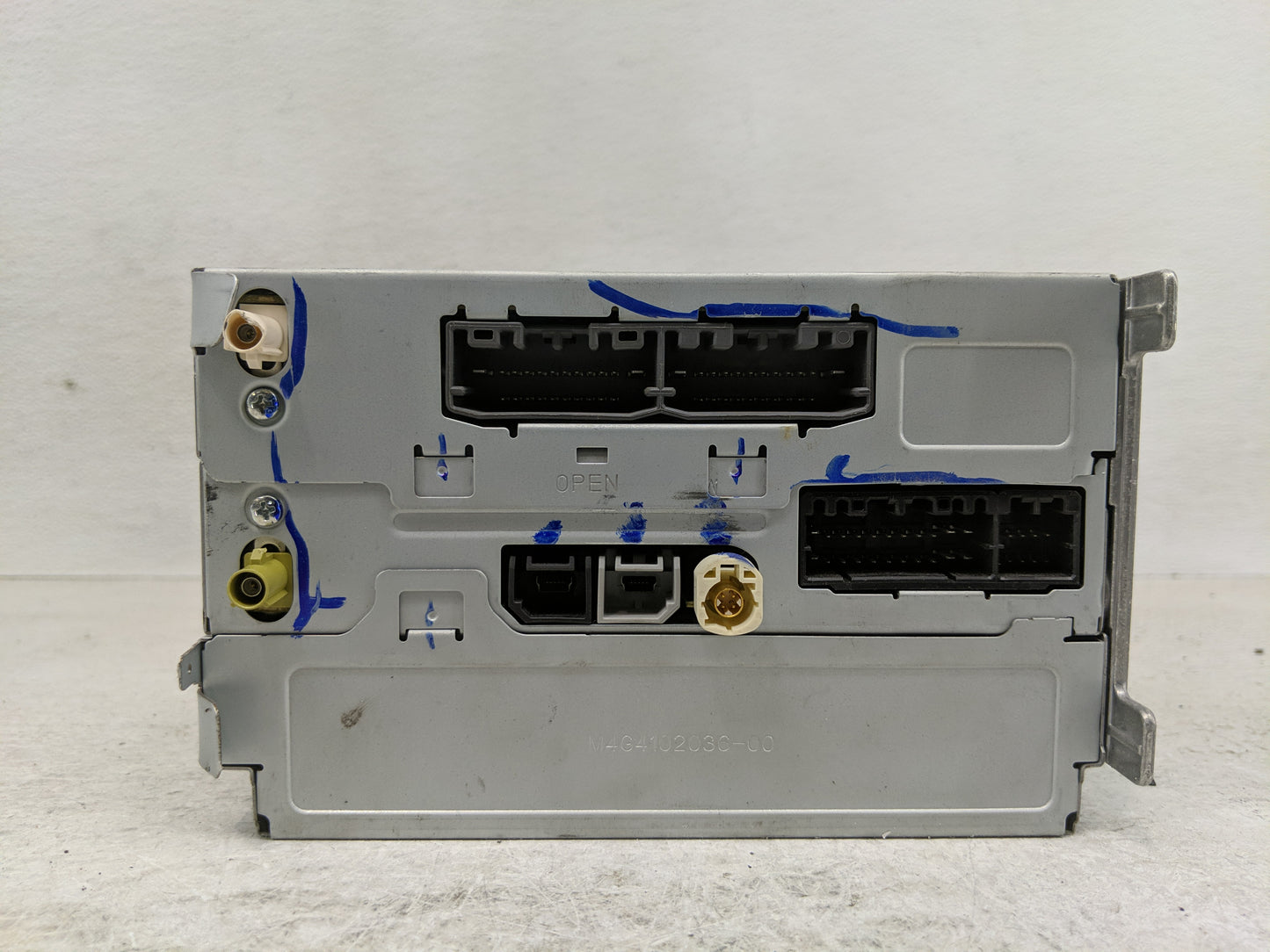 2016 Dodge Journey Radio AM FM Cd Player Receiver Replacement P/N:P3283415AB Fits OEM Used Auto Parts - Oemusedautoparts1.co