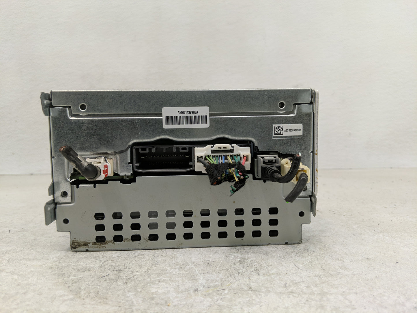 2016 Dodge Journey Radio AM FM Cd Player Receiver Replacement P/N:P6820966AE Fits OEM Used Auto Parts - Oemusedautoparts1.co