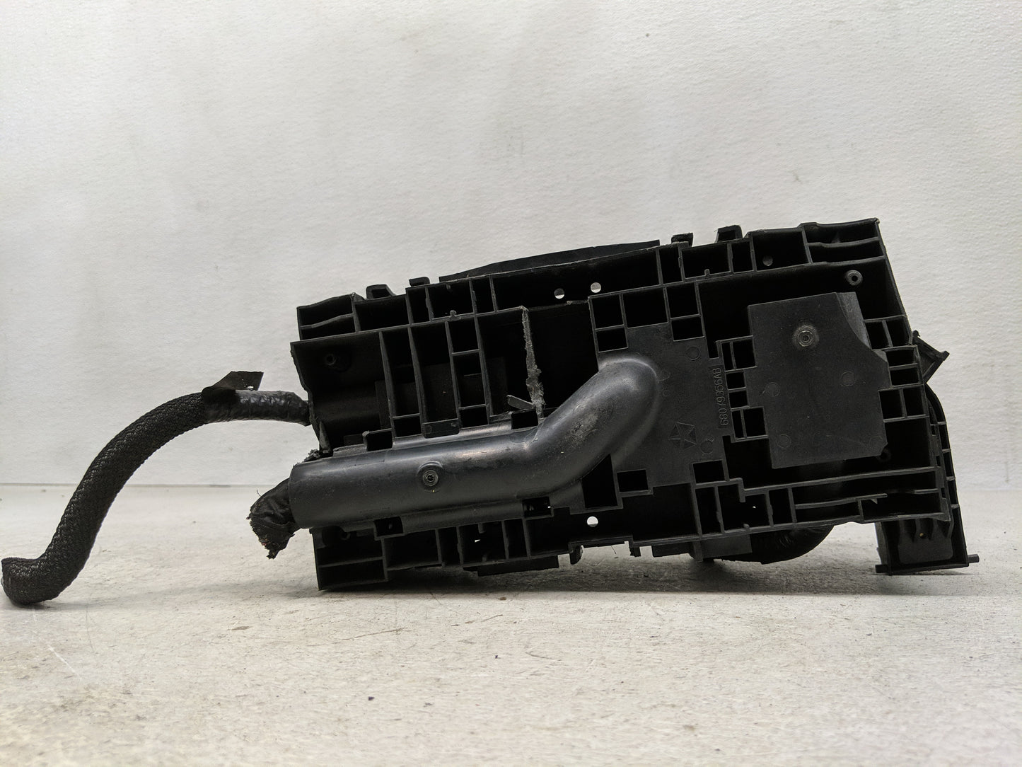 2012-2019 Dodge Journey Fusebox Fuse Box Relay Module Tipm 68143314af 1305394 - Oemusedautoparts1.com