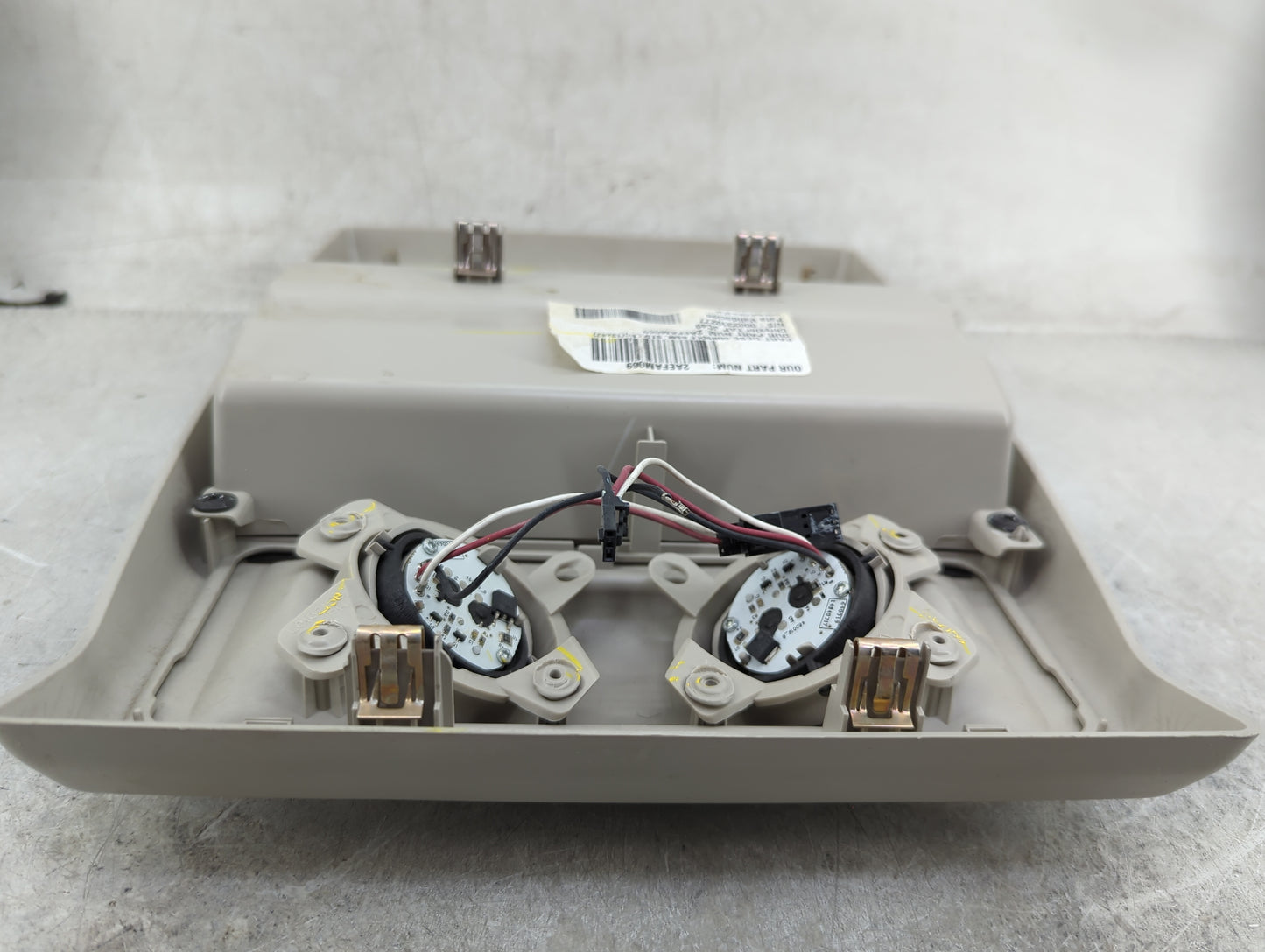 2012-2019 Dodge Journey Overhead Roof Console 1455209 - Oemusedautoparts1.com