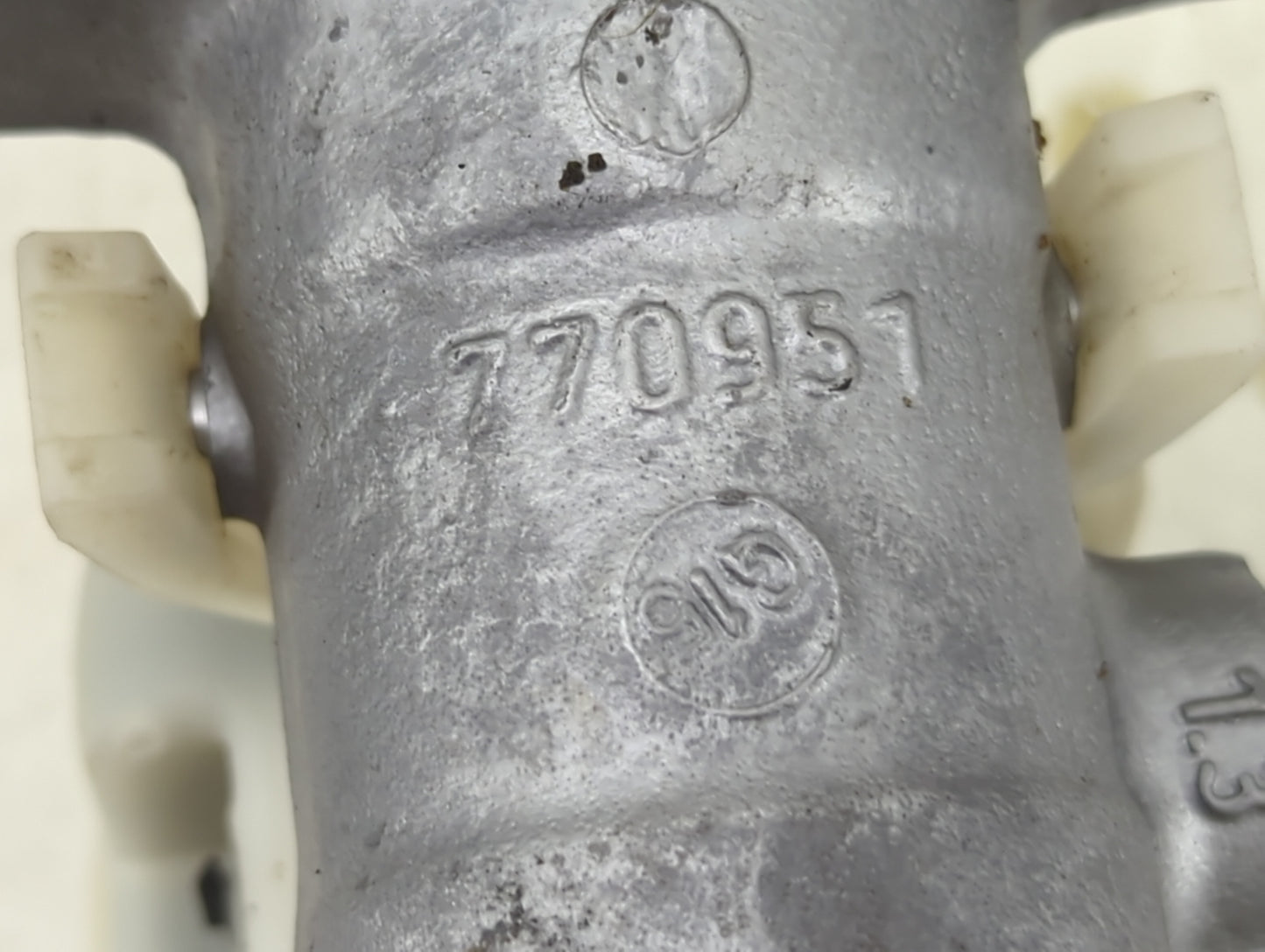 2016 Dodge Journey Brake Master Cylinder 1492293 - Oemusedautoparts1.com