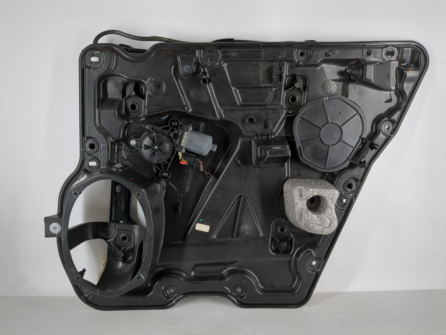 2016 Dodge Journey Used Driver Left Rear Window Regulator - Oemusedautoparts1.com