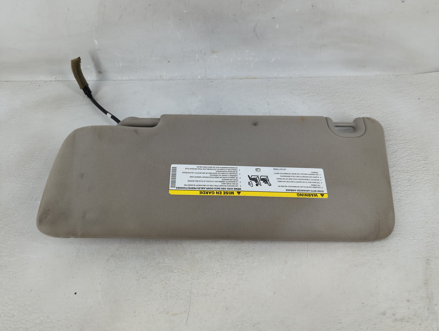 2016 Dodge Ram 1500 Sun Visor Shade Replacement Passenger Right Mirror Fits Fits 2015 2017 2018 2019 2020 OEM Used Auto Part