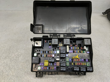 2016 Dodge Ram 1500 Fusebox Fuse Box Panel Relay Module P/N:7140-1980-30 Fits OEM Used Auto Parts