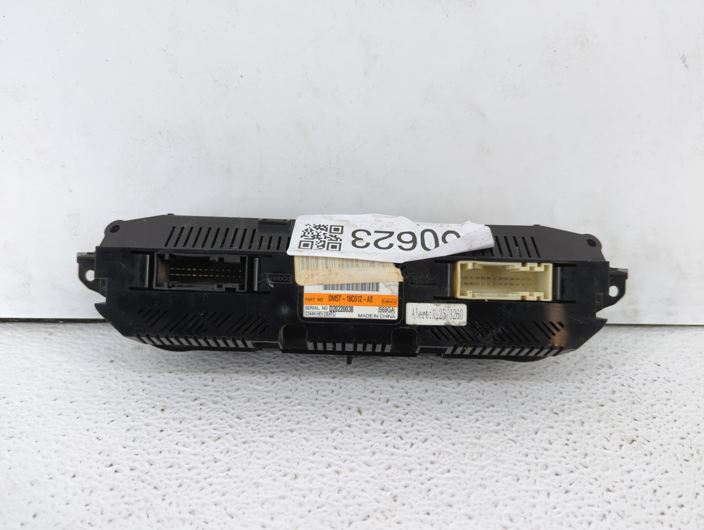 2013-2016 Ford C-Max Climate Control Module Temperature AC/Heater Replacement P/N:DM5T-18C612-AG DM5T-18C612-AJ Fits OEM Use