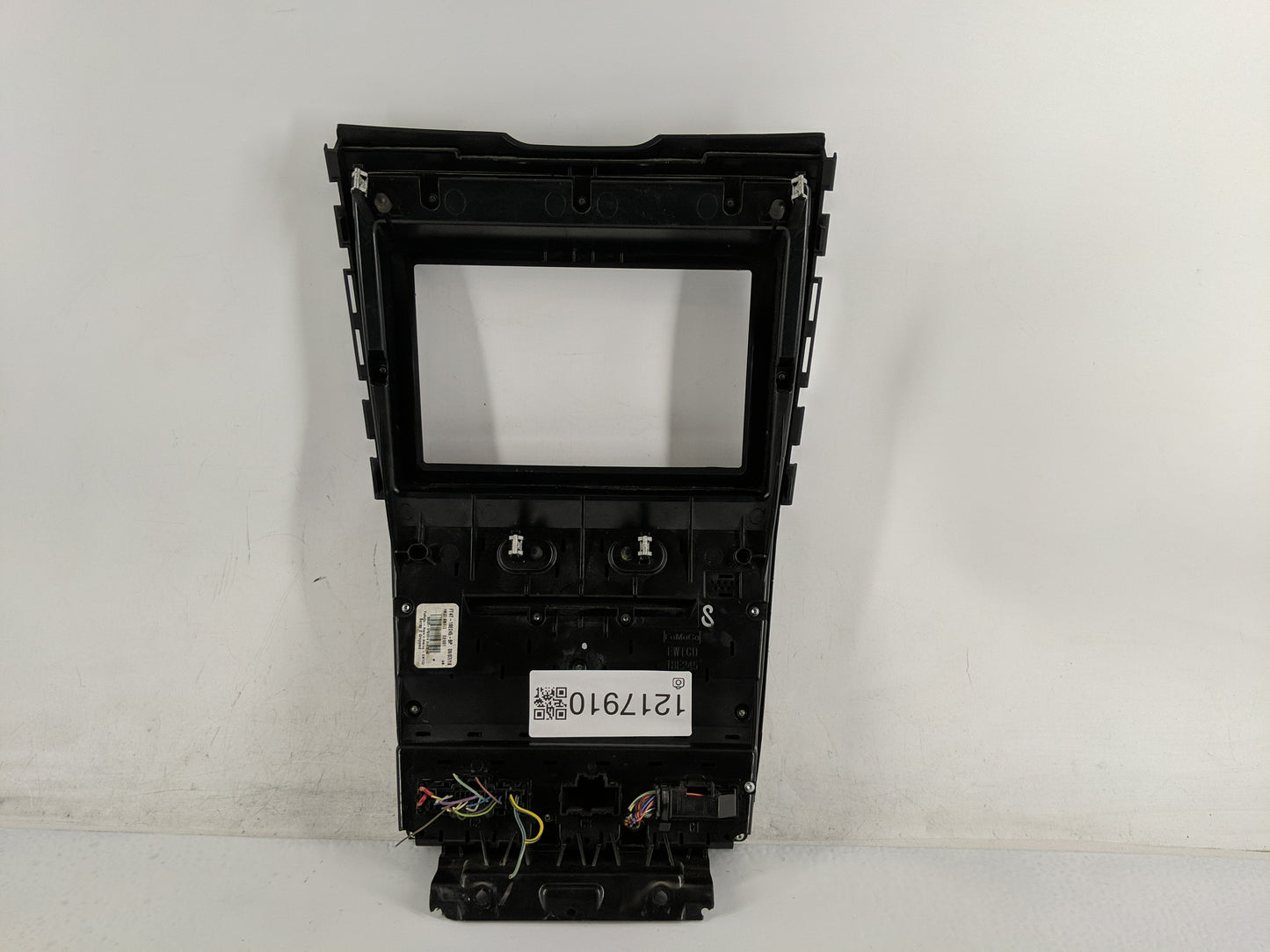 2015-2018 Ford Edge Radio Control Panel - Oemusedautoparts1.com