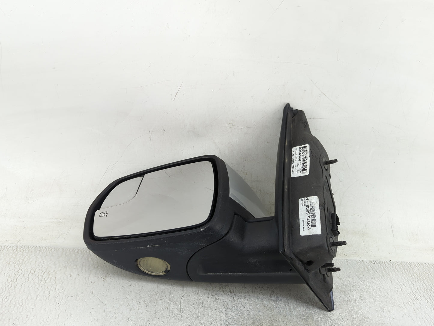 2015-2018 Ford Edge Driver Side View Mirror - Left Door Mirror OEM Used - Oemusedautoparts1.com