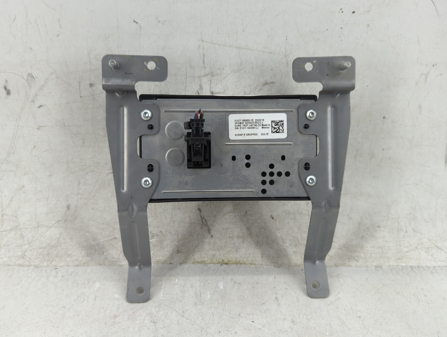 2016-2018 Ford Edge Information Display Screen - Oemusedautoparts1.com