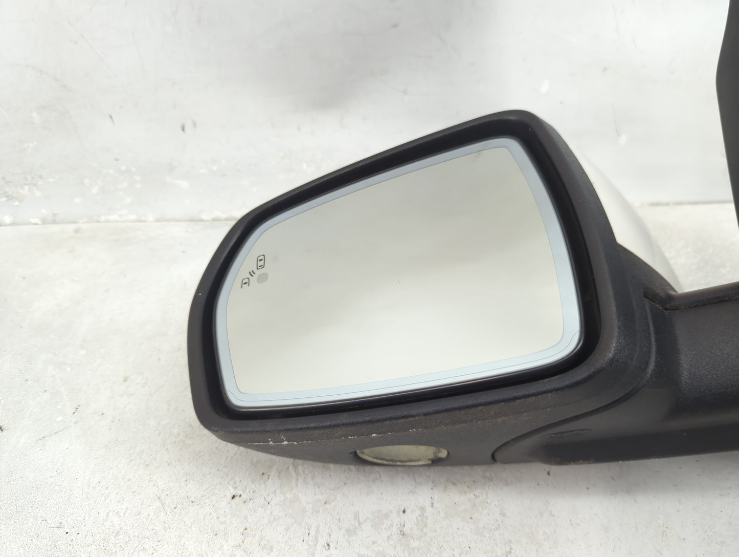 2015-2018 Ford Edge Driver Side View Mirror - Left Door Mirror OEM Used - Oemusedautoparts1.com
