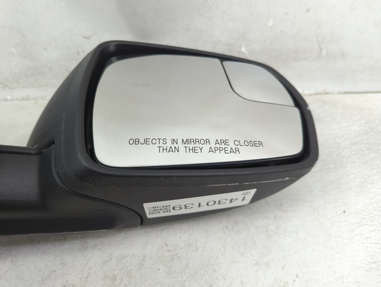 2015-2018 Ford Edge Passenger Side View Mirror - Right Door Mirror OEM Used - Oemusedautoparts1.com