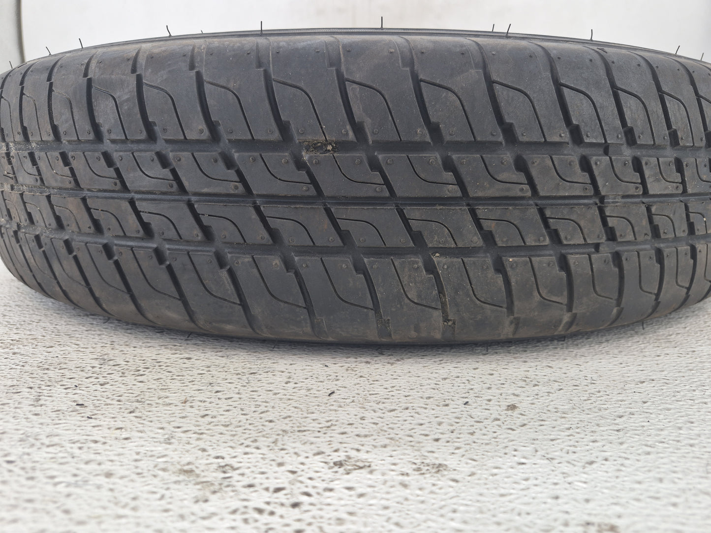 2015-2018 Ford Edge Spare Donut Tire Wheel Rim Oem - Oemusedautoparts1.com