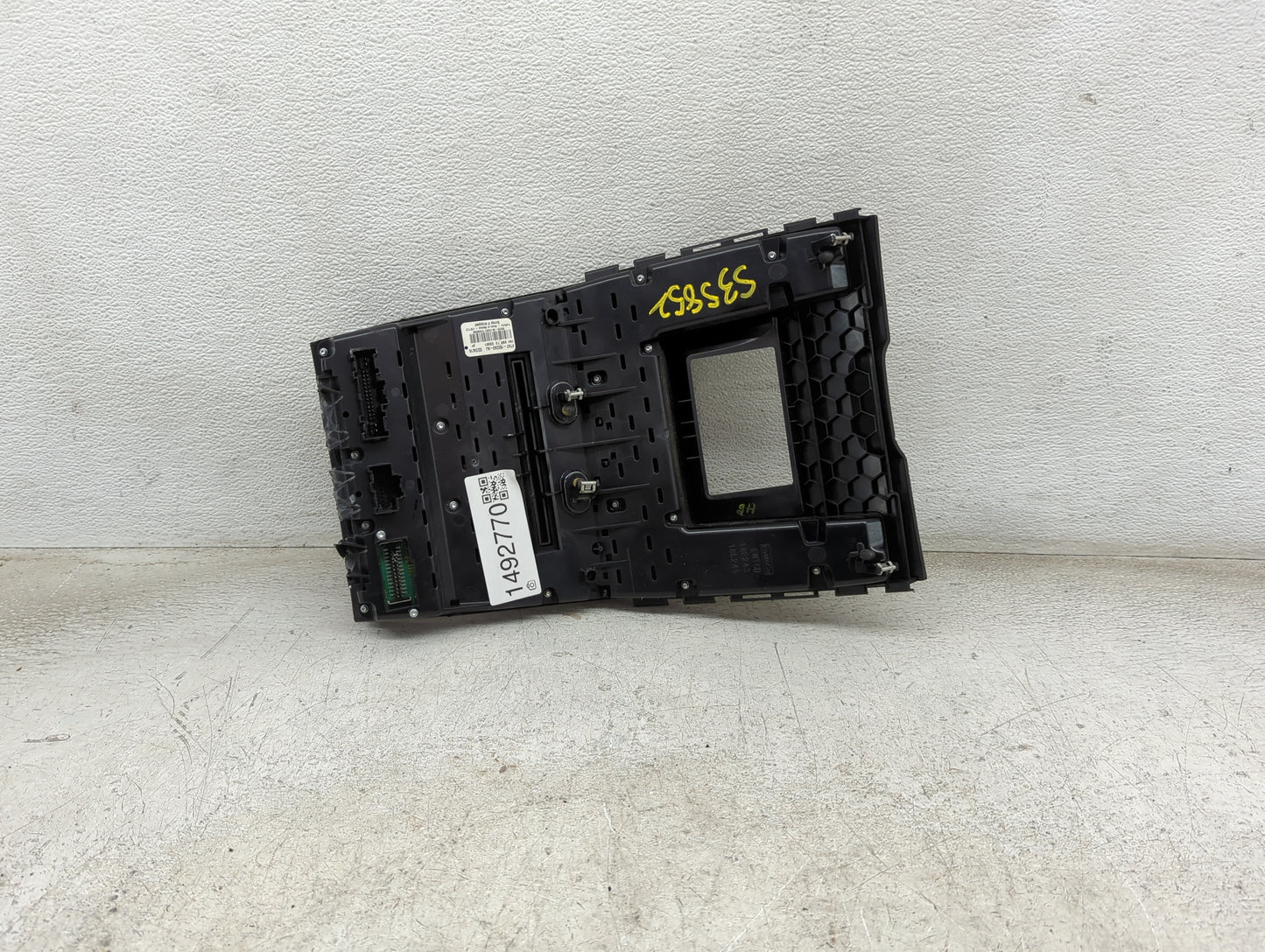 2015-2018 Ford Edge Radio Control Panel 1492770 - Oemusedautoparts1.com