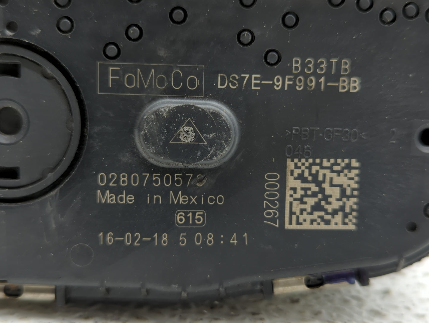 2015-2018 Ford Edge Throttle Body P/N:DS7E-9F991-BB Fits Fits 2014 2015 2016 2017 2018 2019 OEM Used Auto Parts - Oemusedaut