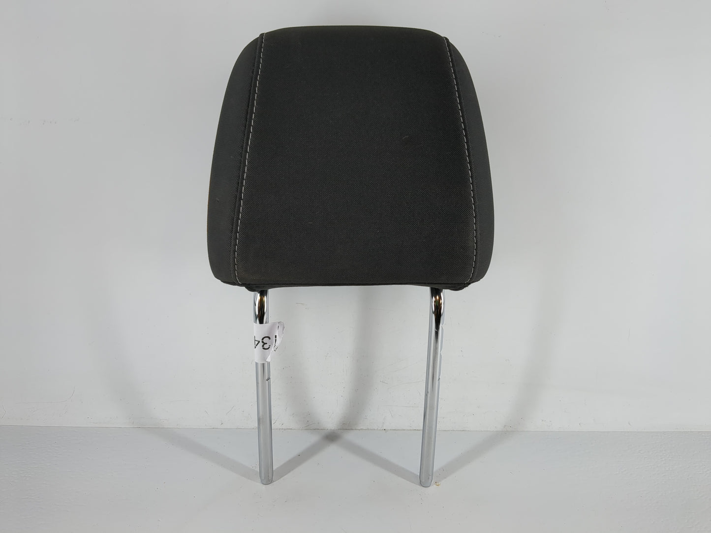 2016-2019 Ford Escape Headrest Head Rest Front Driver Passenger Seat - Oemusedautoparts1.com
