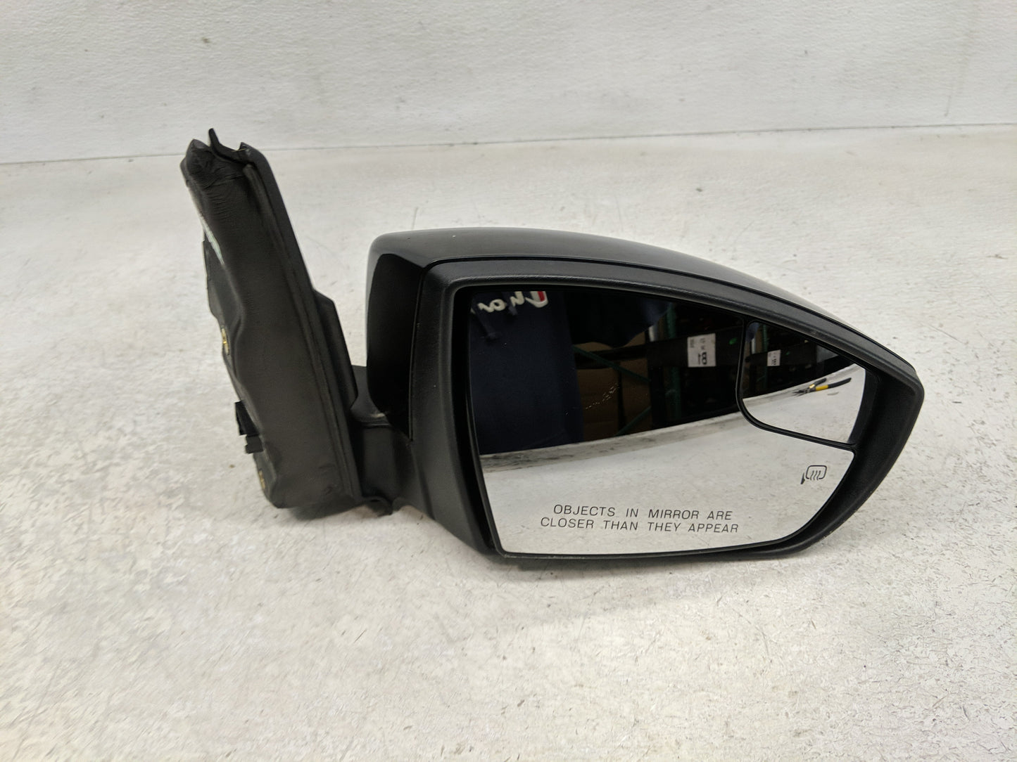 2013-2016 Ford Escape Passenger Side View Mirror - Right Door Mirror OEM Used - Oemusedautoparts1.com