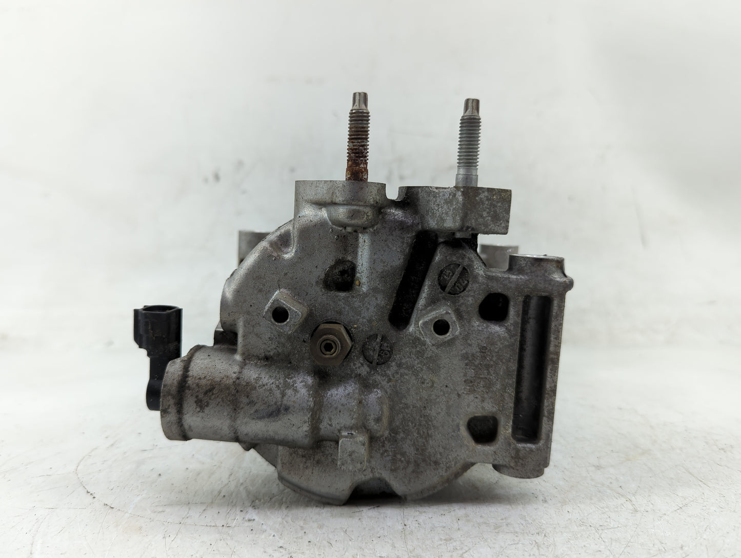 2013-2016 Ford Escape Air Conditioning A/c Ac Compressor Oem - Oemusedautoparts1.com
