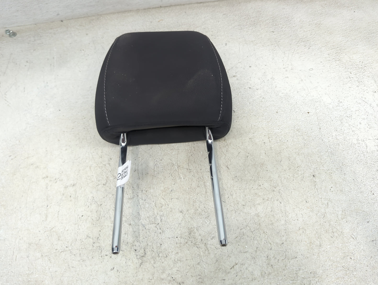2016-2019 Ford Escape Headrest Head Rest Front Driver Seat Black 1470532 - Oemusedautoparts1.com