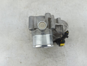 2013-2016 Ford Escape Throttle Body P/N:7S7G-9F991-CA 0280750535 Fits Fits 2013 2014 2015 2016 2017 2018 2019 OEM Used Auto Parts