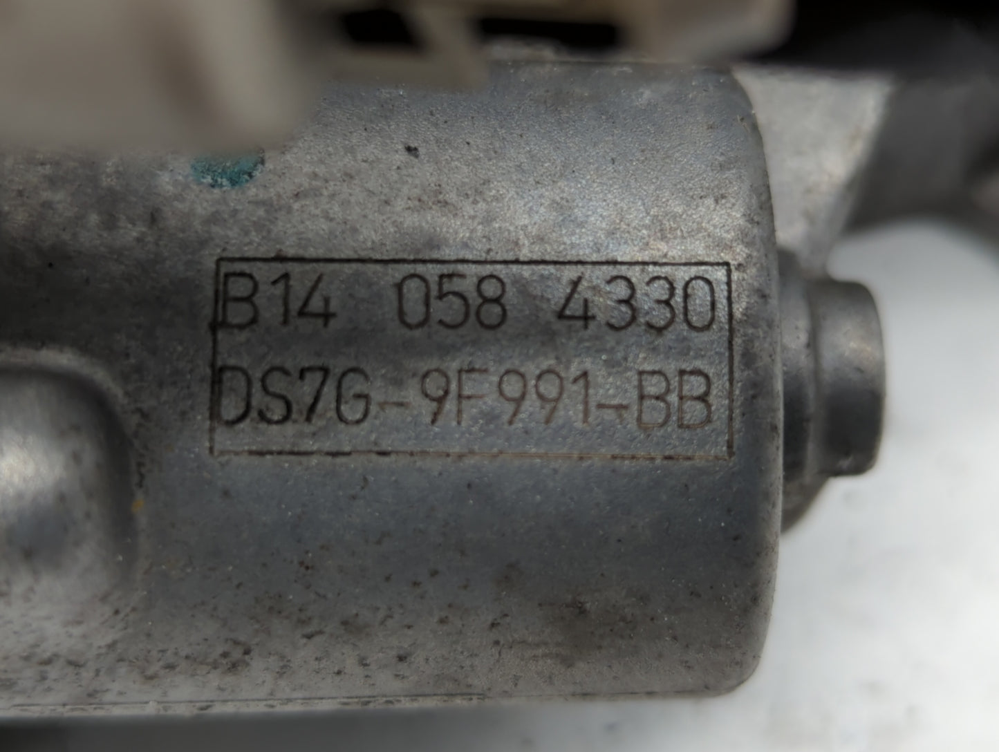 2017-2019 Ford Escape Throttle Body P/N:DS7G-9F991-BB DS7G-9E991-BB, DS7G-9F991-CA Fits Fits 2014 2015 2016 2017 2018 2019 O