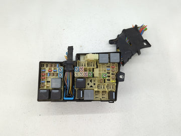 2013-2016 Ford Escape Fusebox Fuse Box Panel Relay Module P/N:AV6T-14A142-AB AV6T-14A067-AD Fits Fits 2013 2014 2015 2016 OEM Used Auto Parts