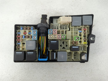 2013-2016 Ford Escape Fusebox Fuse Box Panel Relay Module P/N:AV6T-14A067-AD E02345500 Fits Fits 2013 2014 2015 2016 OEM Used Auto Parts