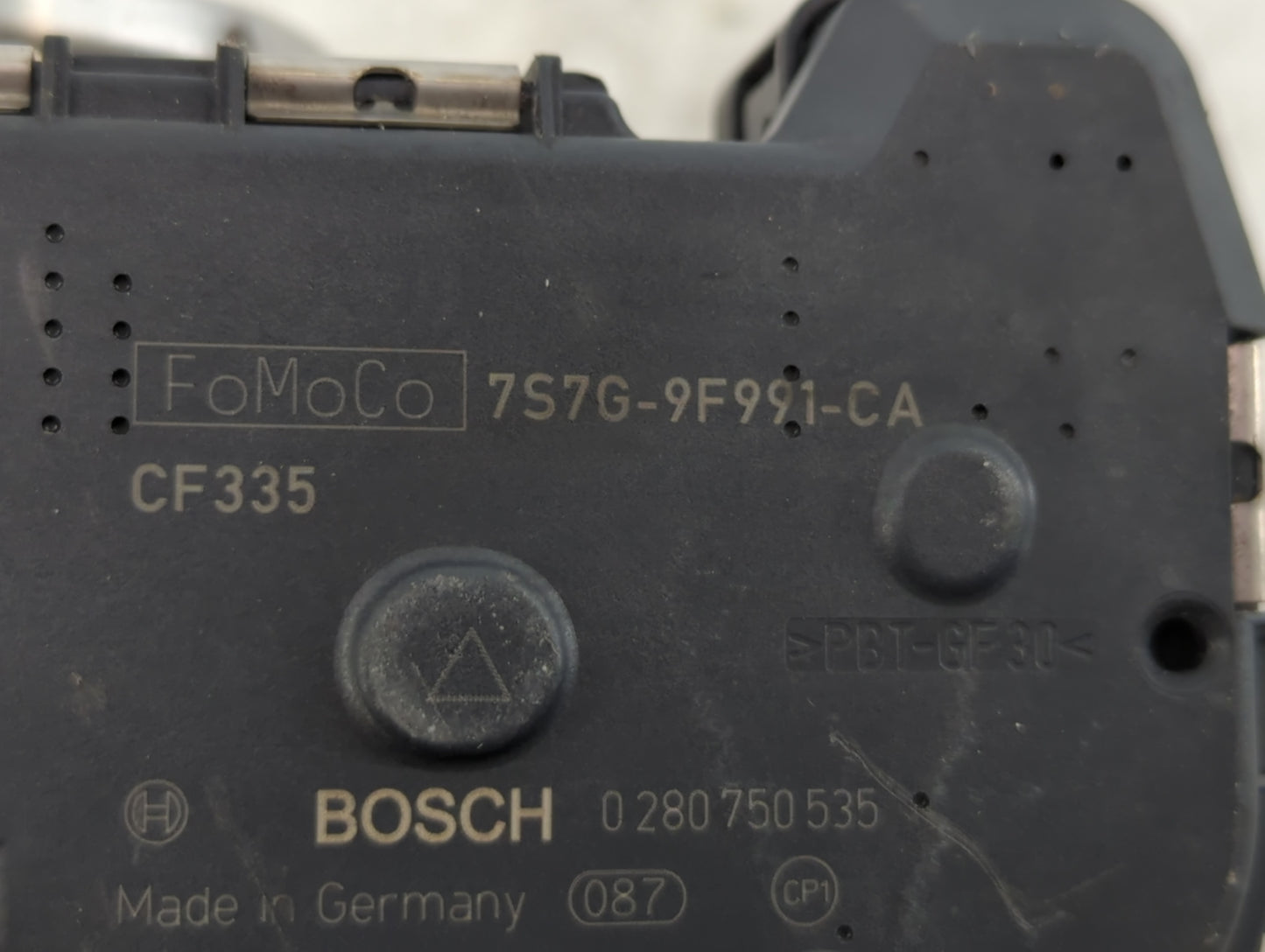 2013-2016 Ford Escape Throttle Body P/N:7S7G-9F991-CA Fits Fits 2013 2014 2015 2016 2017 2018 2019 OEM Used Auto Parts - Oem